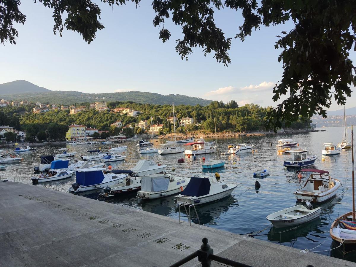 Family Apartment Center Opatija Eksteriør bilde
