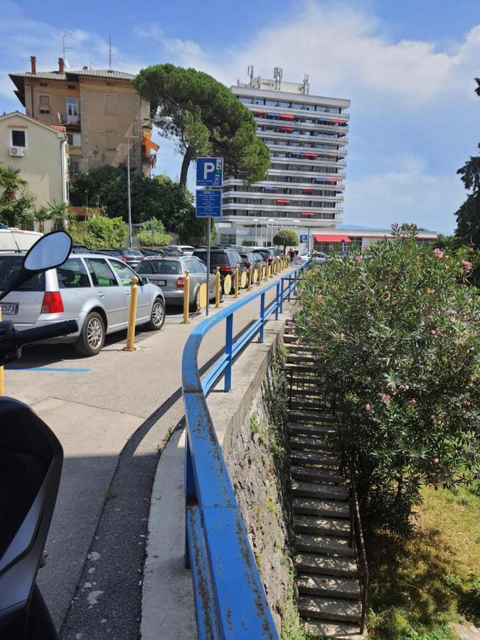 Family Apartment Center Opatija Eksteriør bilde