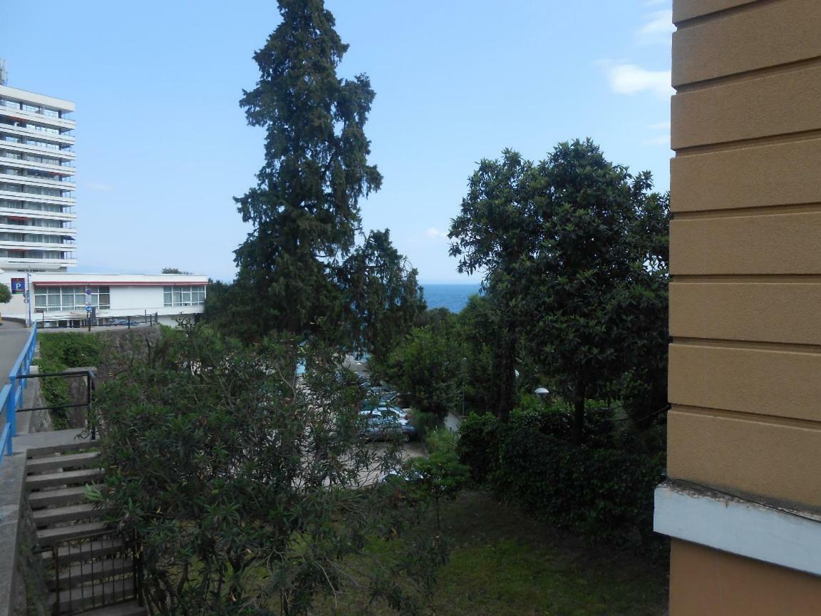 Family Apartment Center Opatija Eksteriør bilde